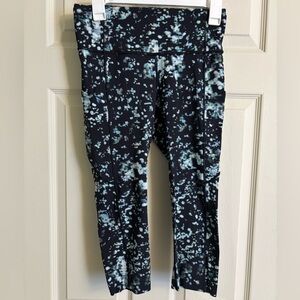 lululemon athletica Fast Free Crop II Black White Teal Patterned Capri Leggings